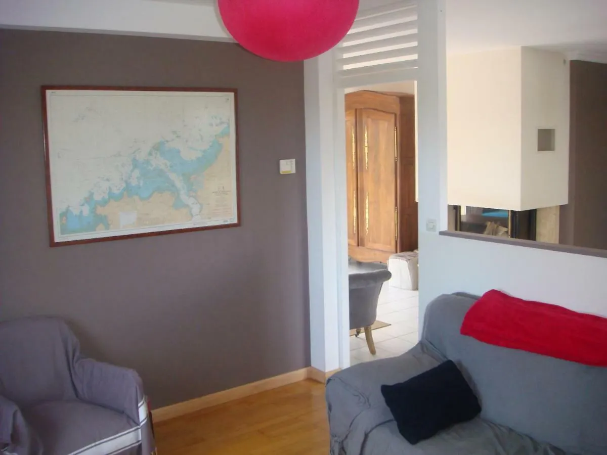 Le Repaire Villa Saint-Coulomb 0*,  France
